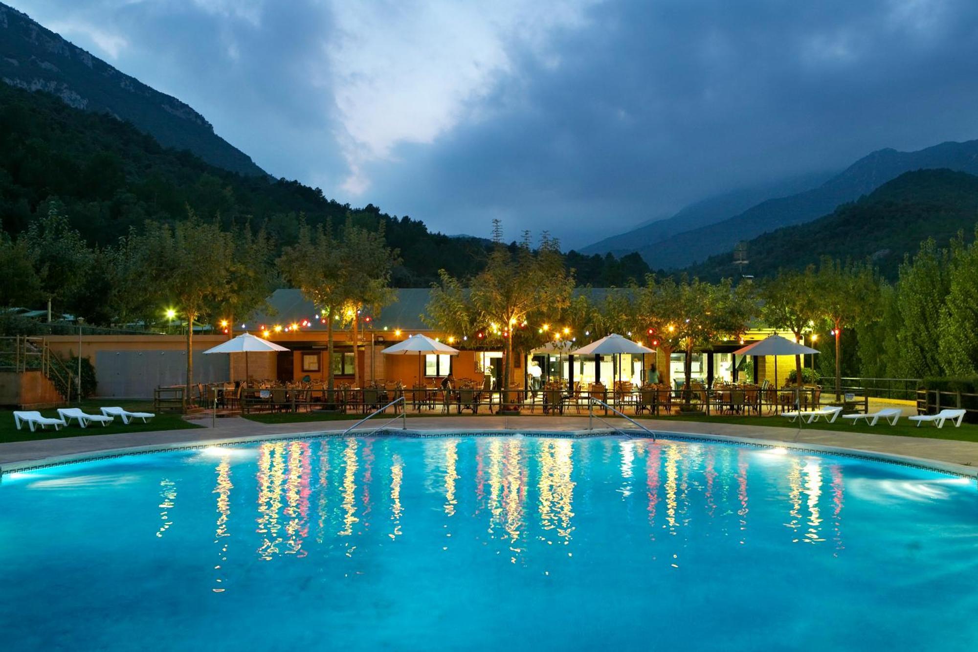 Camping Bassegoda Park Otel Albanya Dış mekan fotoğraf