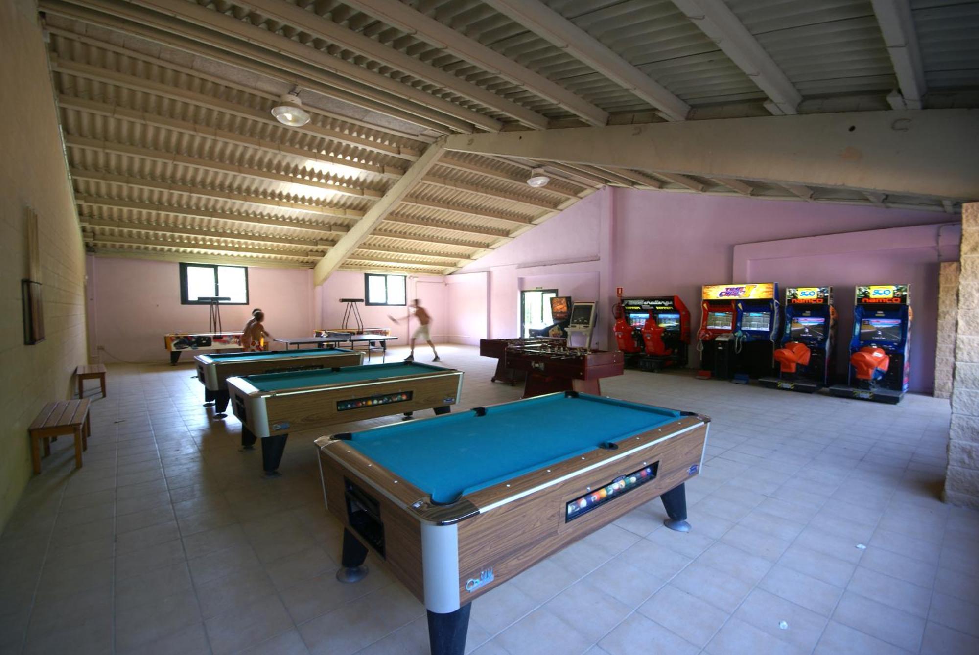 Camping Bassegoda Park Otel Albanya Dış mekan fotoğraf